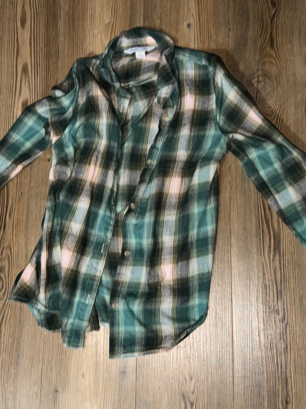 Old Navy Green and Cream Plaid Shirt
